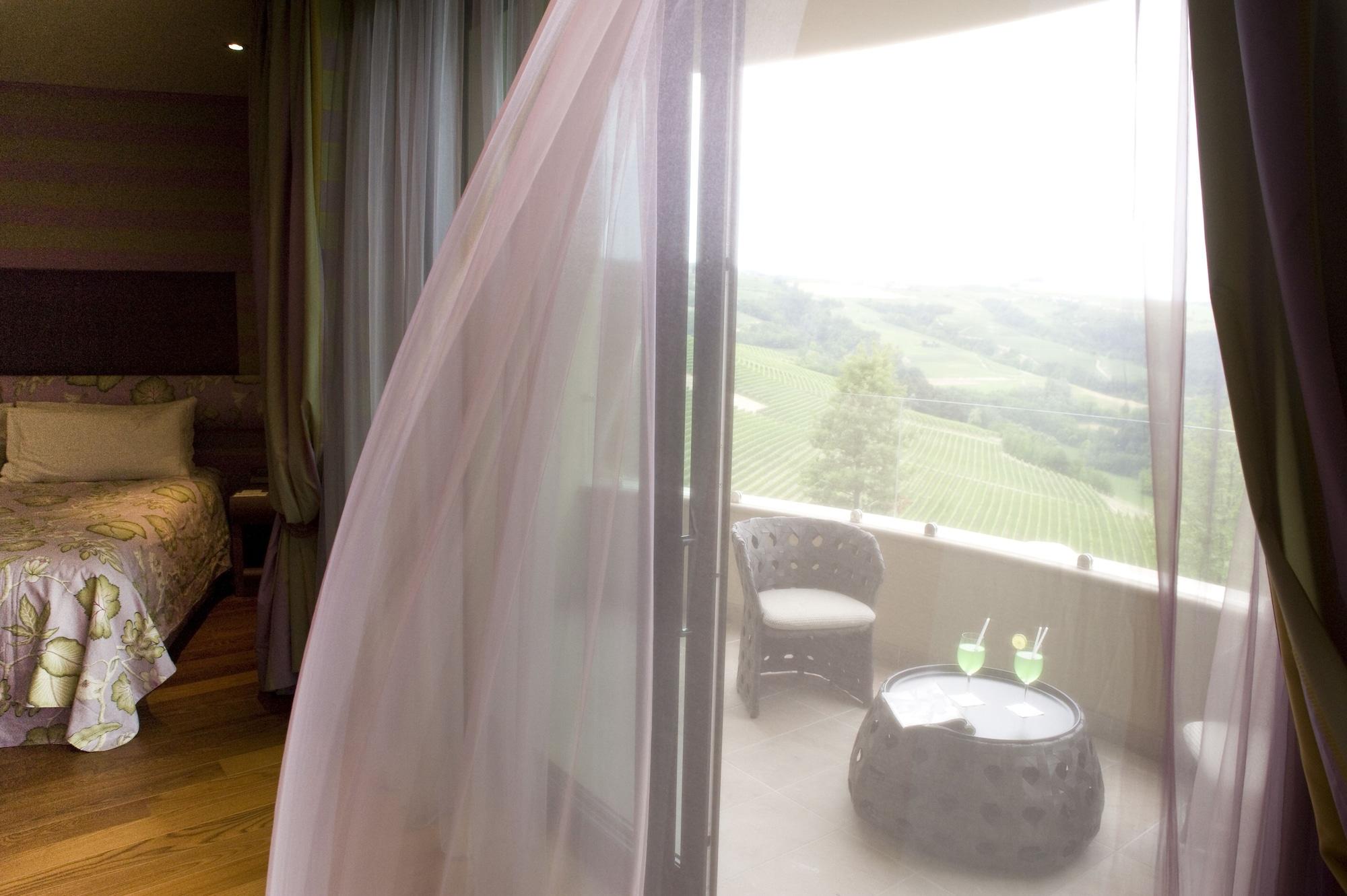 Il Boscareto Resort&Spa Serralunga d'Alba Esterno foto