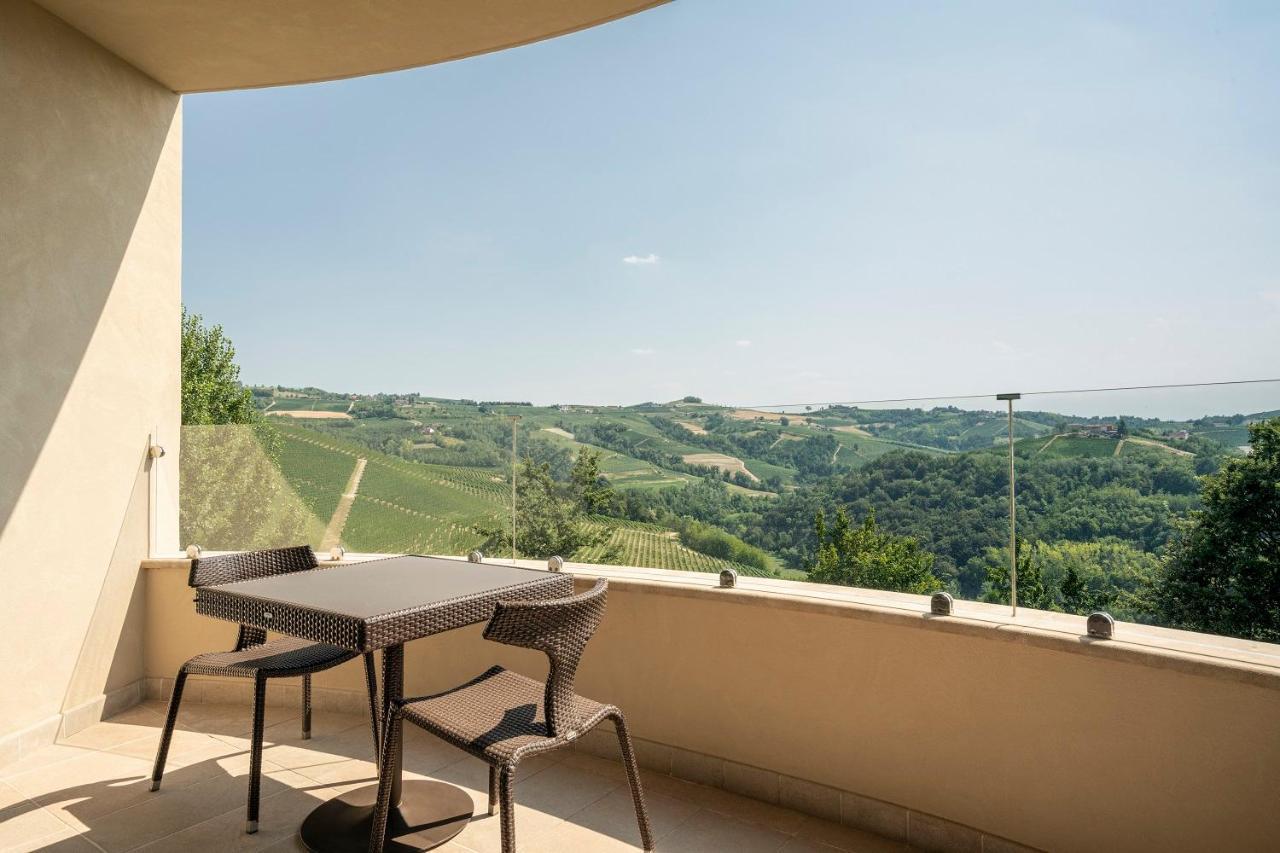 Il Boscareto Resort&Spa Serralunga d'Alba Esterno foto