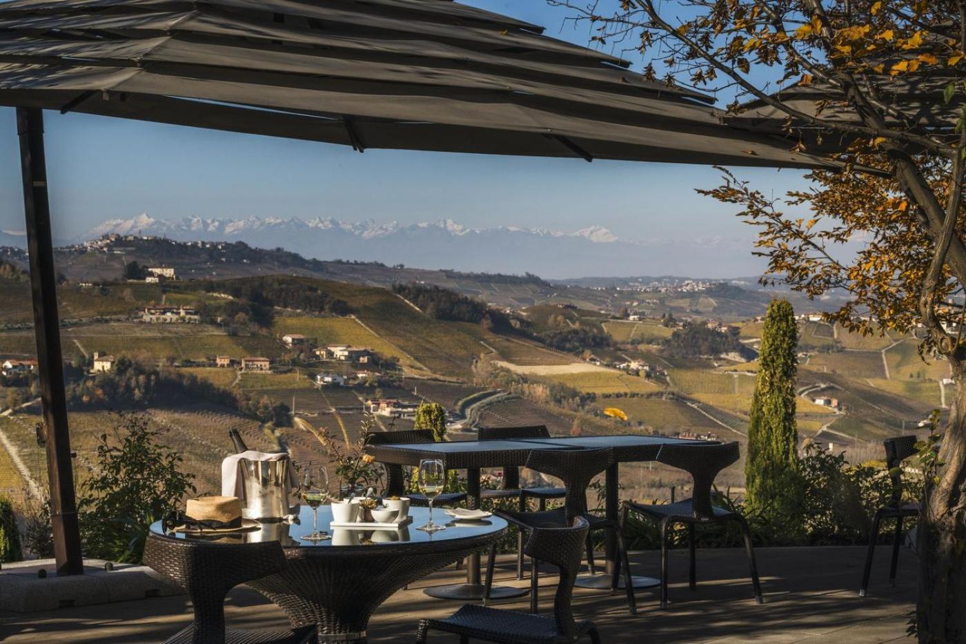 Il Boscareto Resort&Spa Serralunga d'Alba Esterno foto