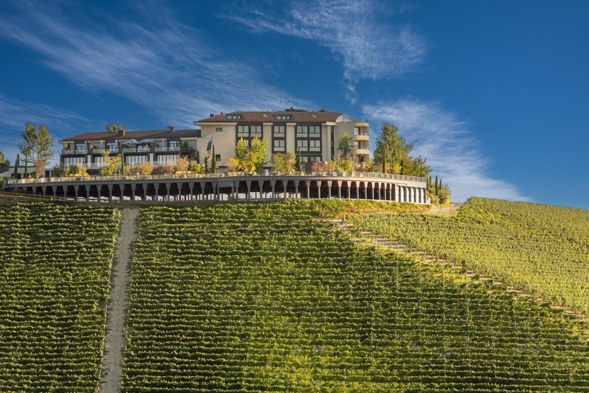 Il Boscareto Resort&Spa Serralunga d'Alba Esterno foto